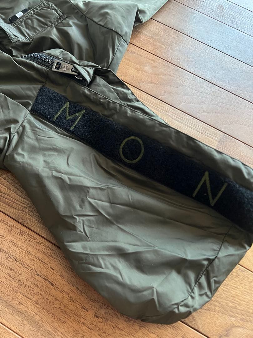 MONCLER フード付きジャケット