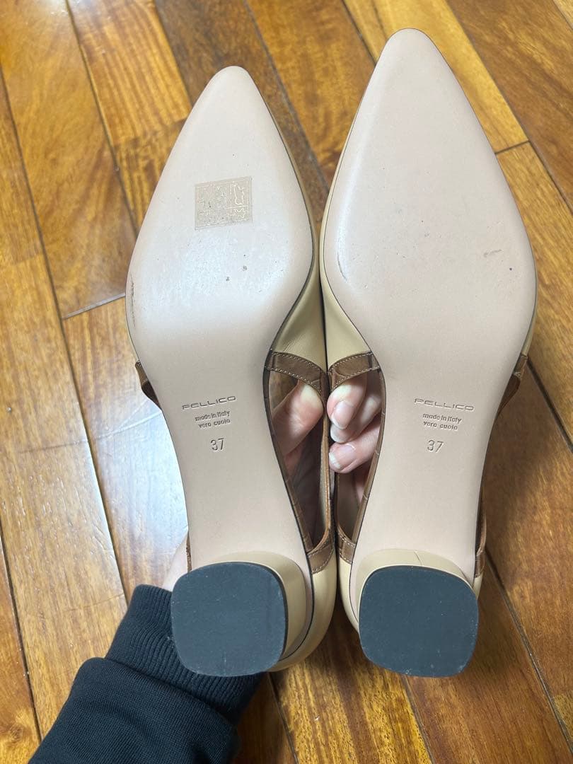PELLICO ベージュ パンプス　ルネッタ