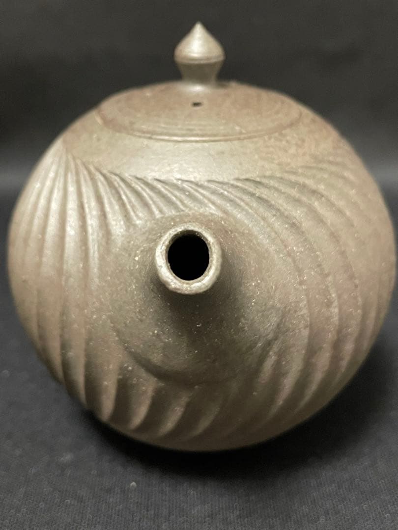 加藤財　彫　黒丸　急須