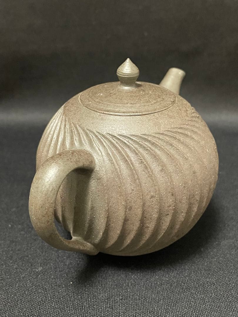 加藤財　彫　黒丸　急須