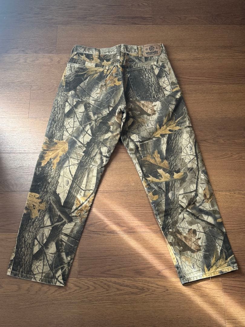 Wrangler リアルツリー ダブルニーパンツ