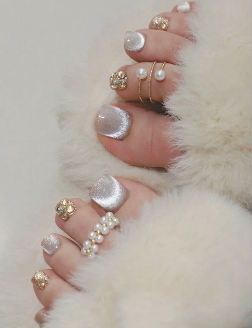 新品未使用　ネイルチップ5点セット　りり