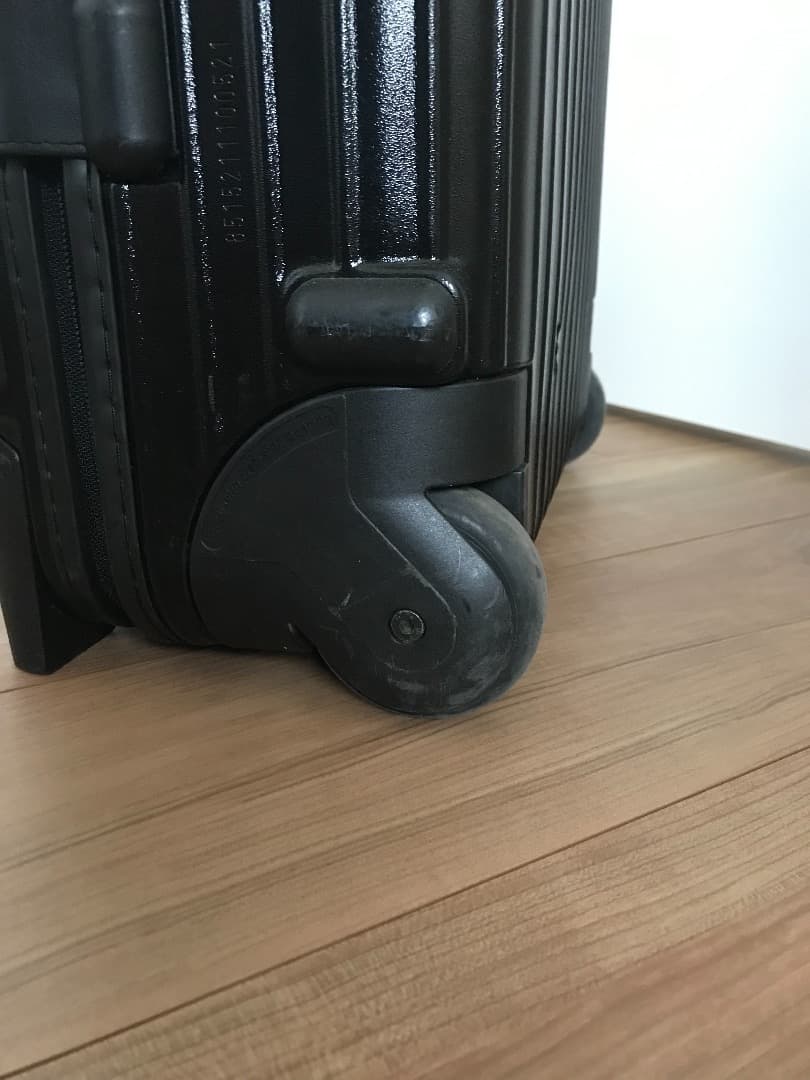 RIMOWA SALSA 35L ブラック