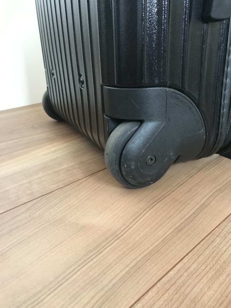 RIMOWA SALSA 35L ブラック