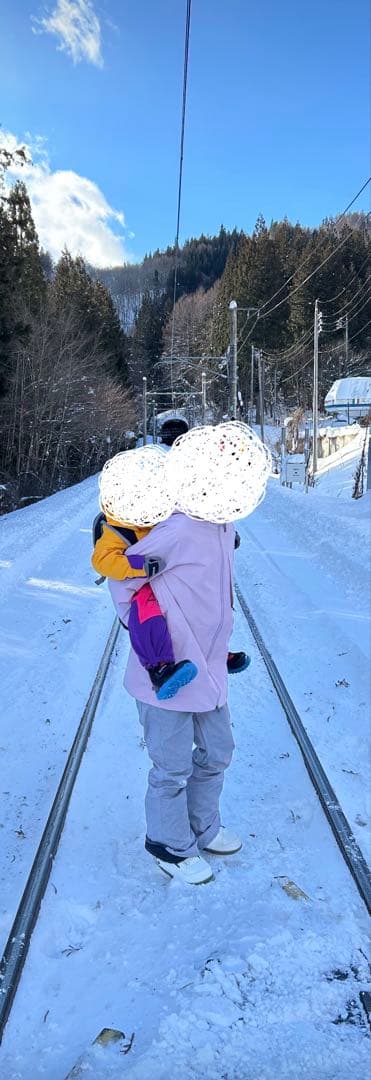 薄いピンク スノーボードジャケット