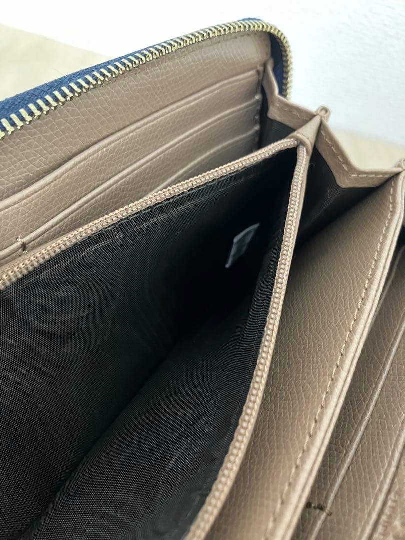 新品未使用✨保護シール付 FURLA フルラ 長財布 ネイビー 訳あり特価