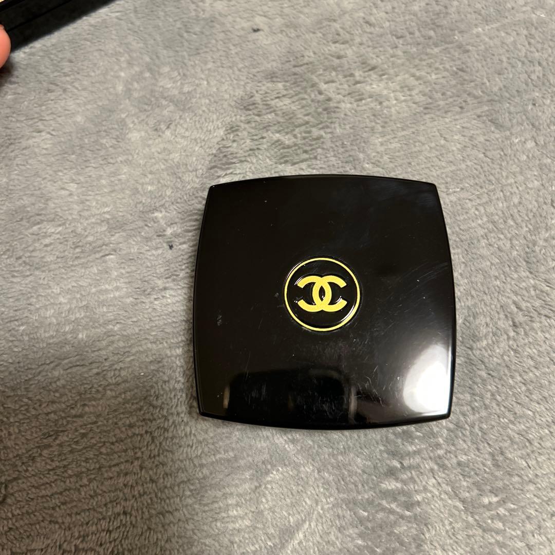 CHANEL LES 4 OMBRES アイシャドウパレット 6401