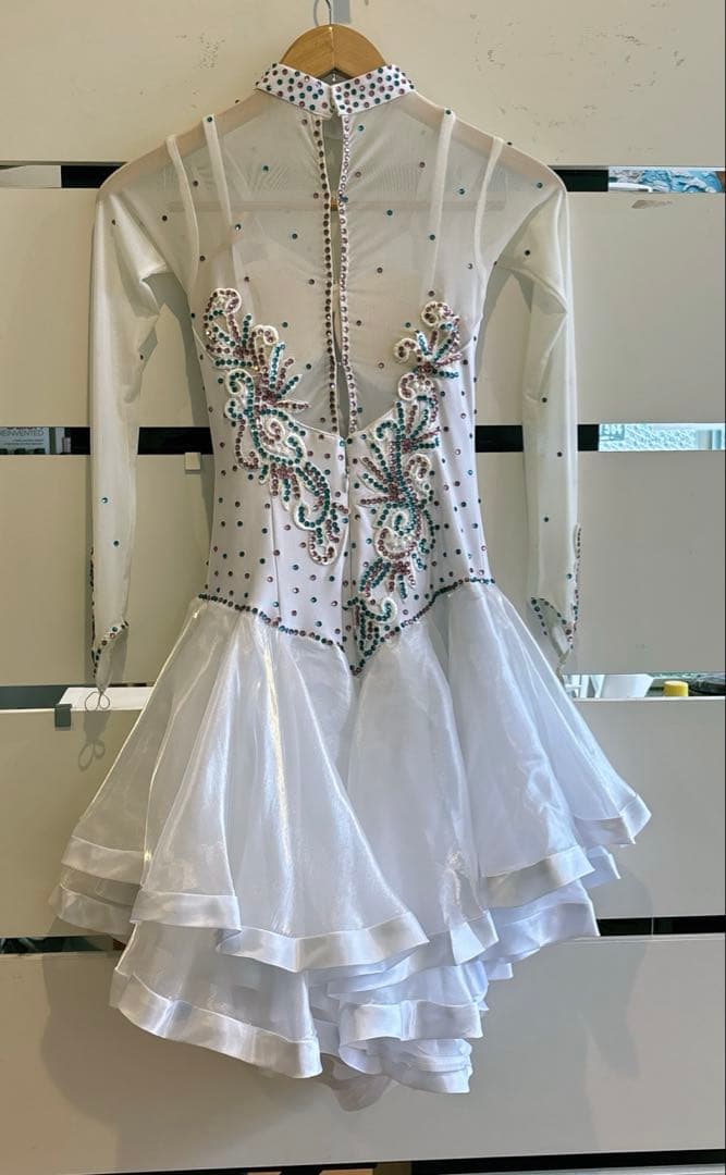 最終お値下げ！社交ダンス　デモドレス