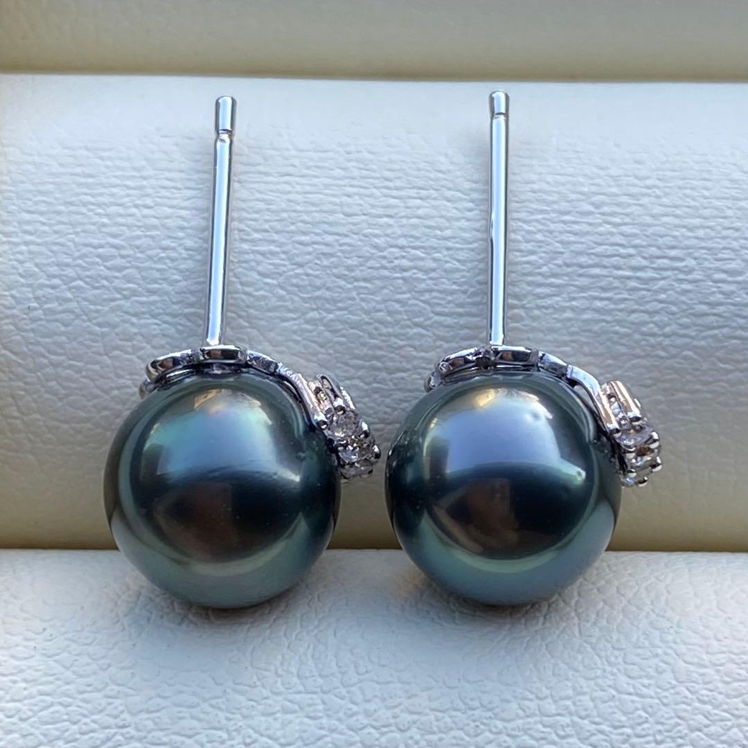 本真珠　南洋黒蝶真珠タヒチパール直結タイプピアス　8.8mmグリーンP1189