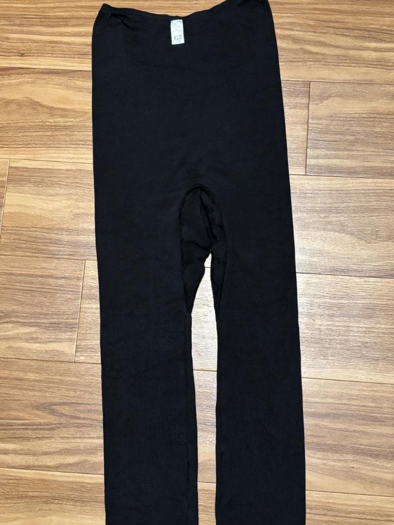 マーミ　くらしきぬ　汗悩みを救う、シルク100%リブレギンス　ブラック