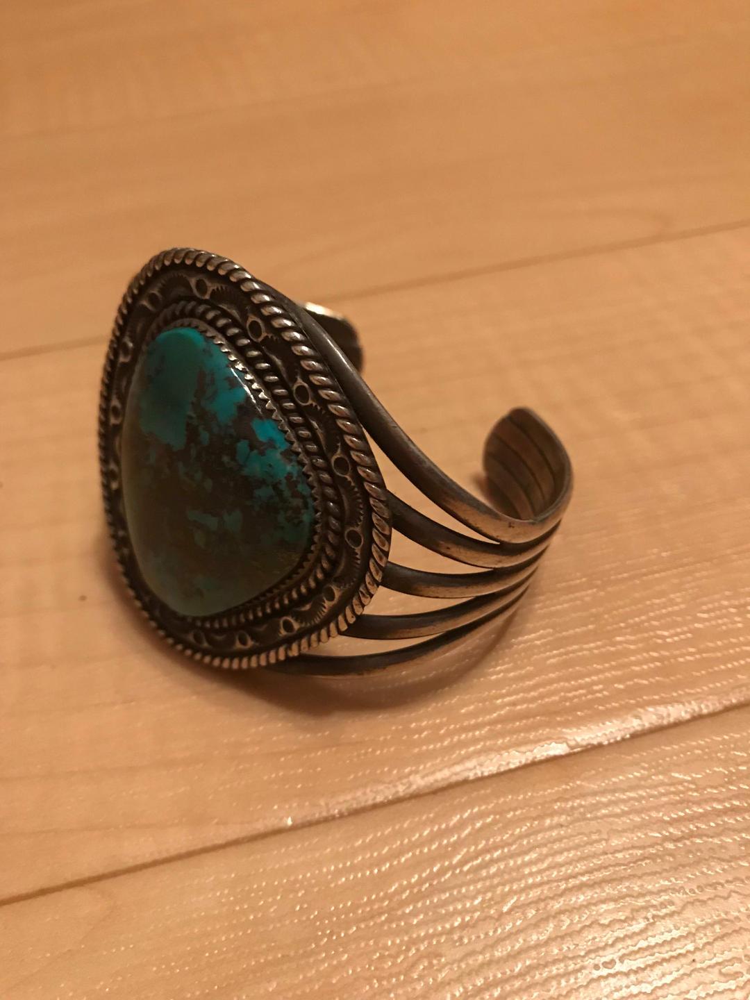 ターコイズバングル