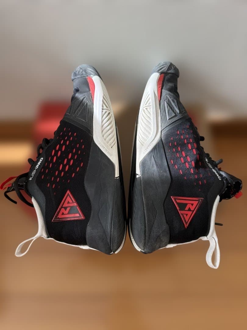 日本未発売！Wilson RUSH TOUR MIDPRO テニスシューズ