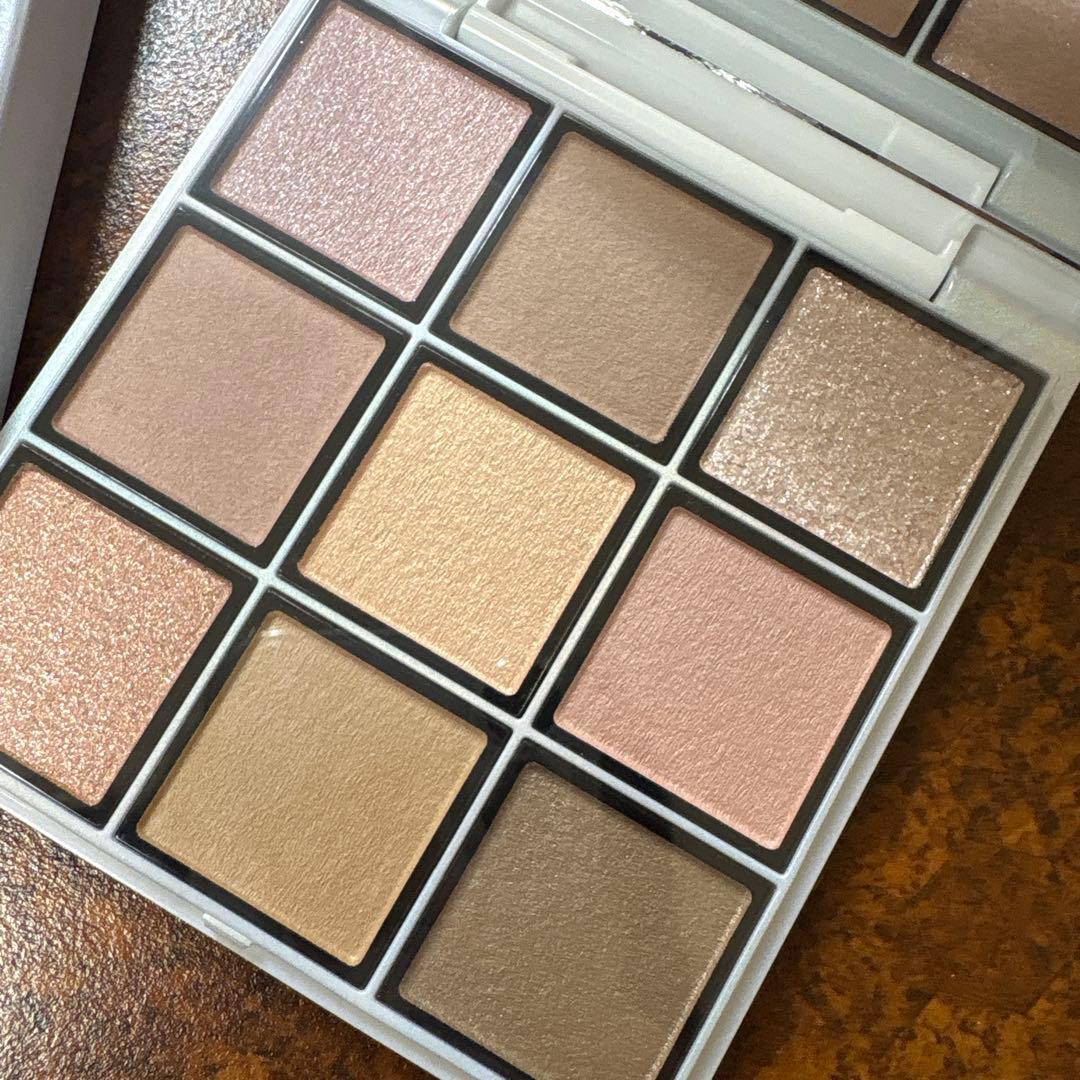 Celvoke アイシャドウ エクスプレッシブアイズ Ex04