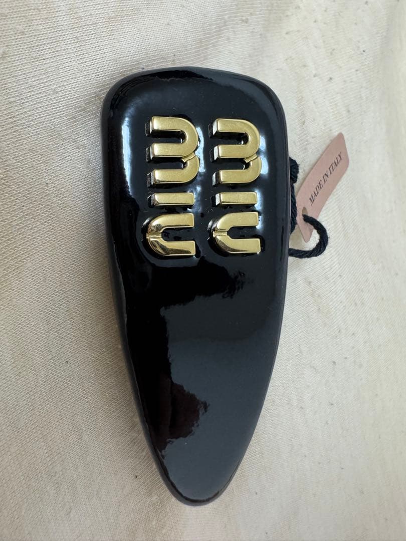 miumiu ミュウミュウ　ヘアピン　黒　バレッタ