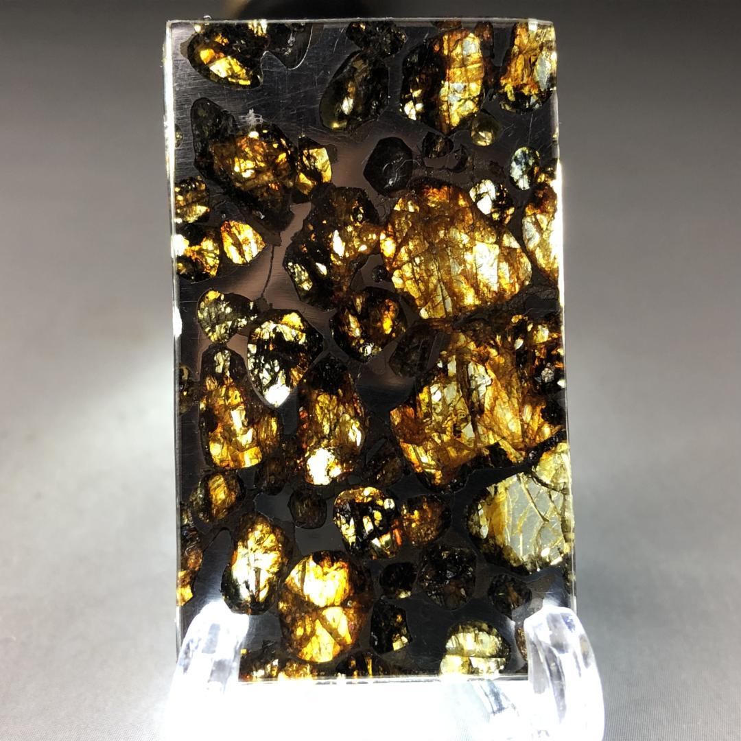 パラサイト隕石 隕石　石鉄隕石　セリコ隕石 美品　重さ約6ｇ　ケース付