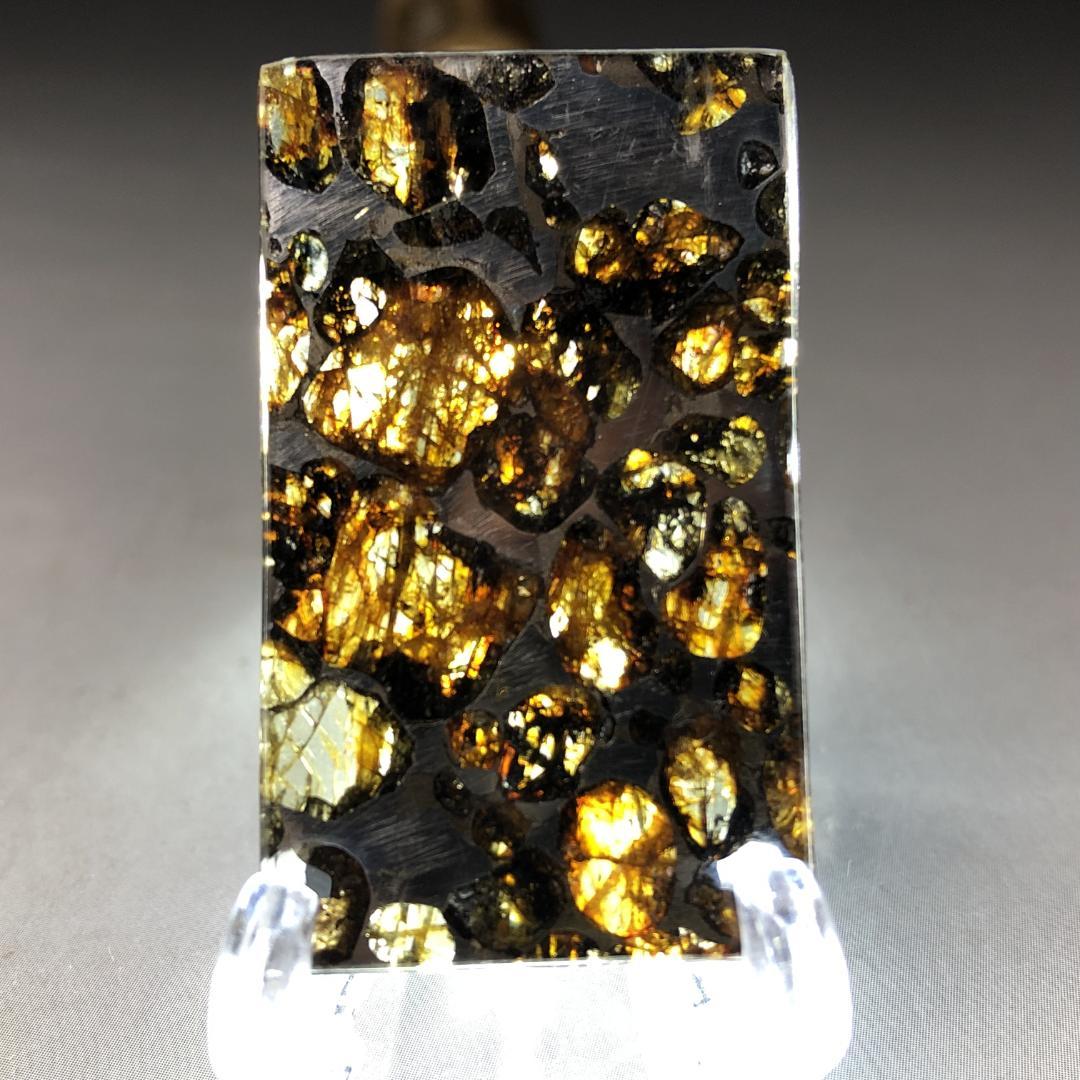 パラサイト隕石 隕石　石鉄隕石　セリコ隕石 美品　重さ約6ｇ　ケース付