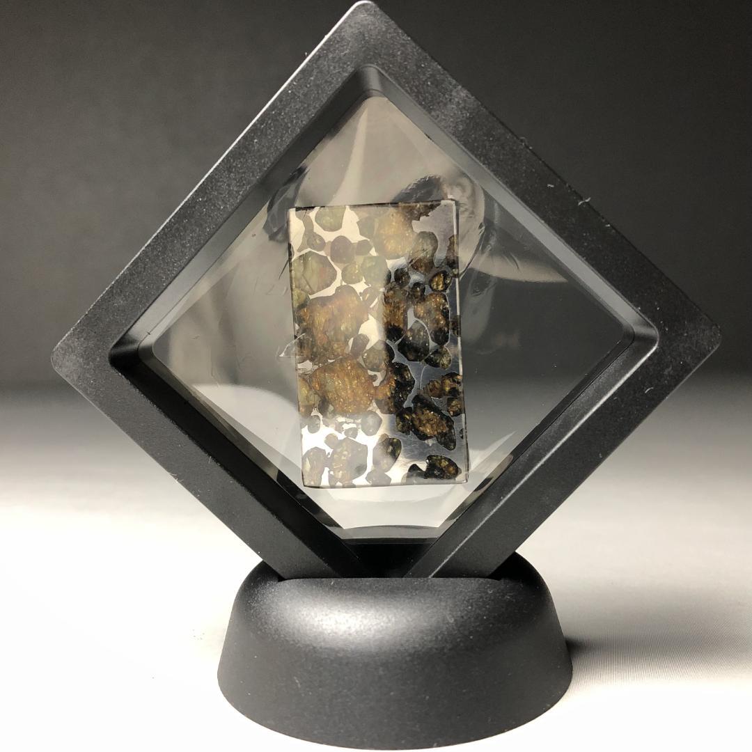 パラサイト隕石 隕石　石鉄隕石　セリコ隕石 美品　重さ約6ｇ　ケース付