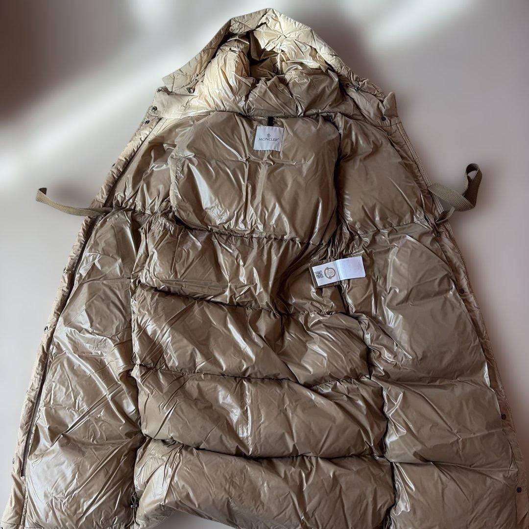 MONCLER ベージュ ダウンベスト