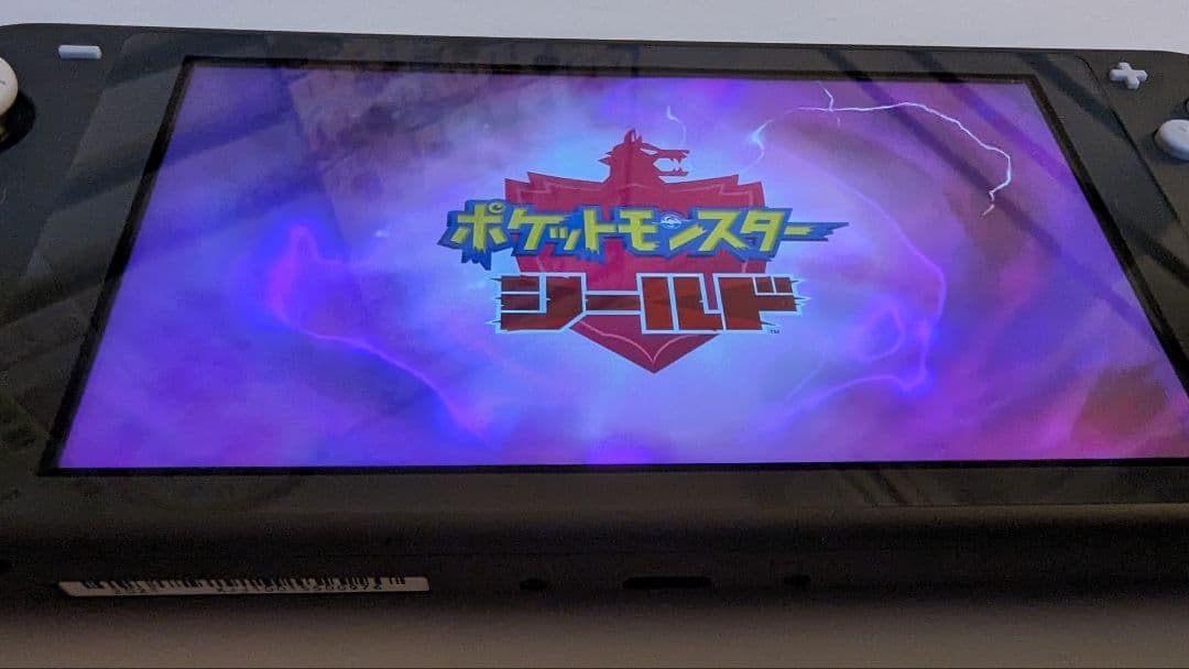 ポケモン　シールド　+ エキスパンションパス（ソフトのみ）