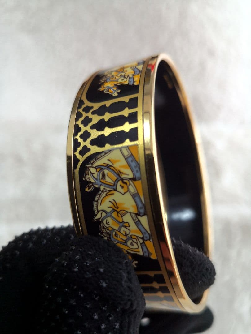 M*s様 【美品】HERMES エマイユ バングル 馬モチーフ 3連馬 七宝 馬