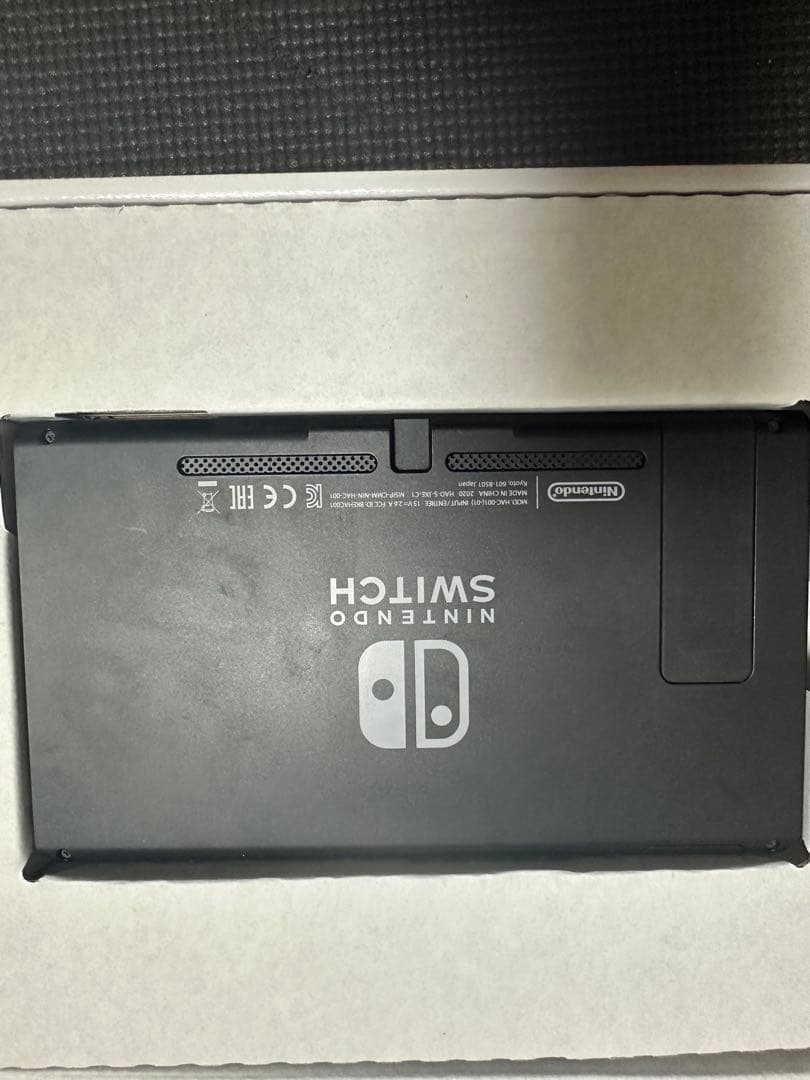 Nintendo Switch 本体 ブラック 青 赤