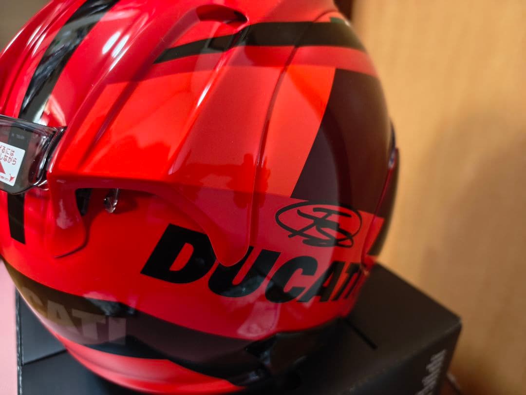 Ducati Corse V6 フルフェイスヘルメット