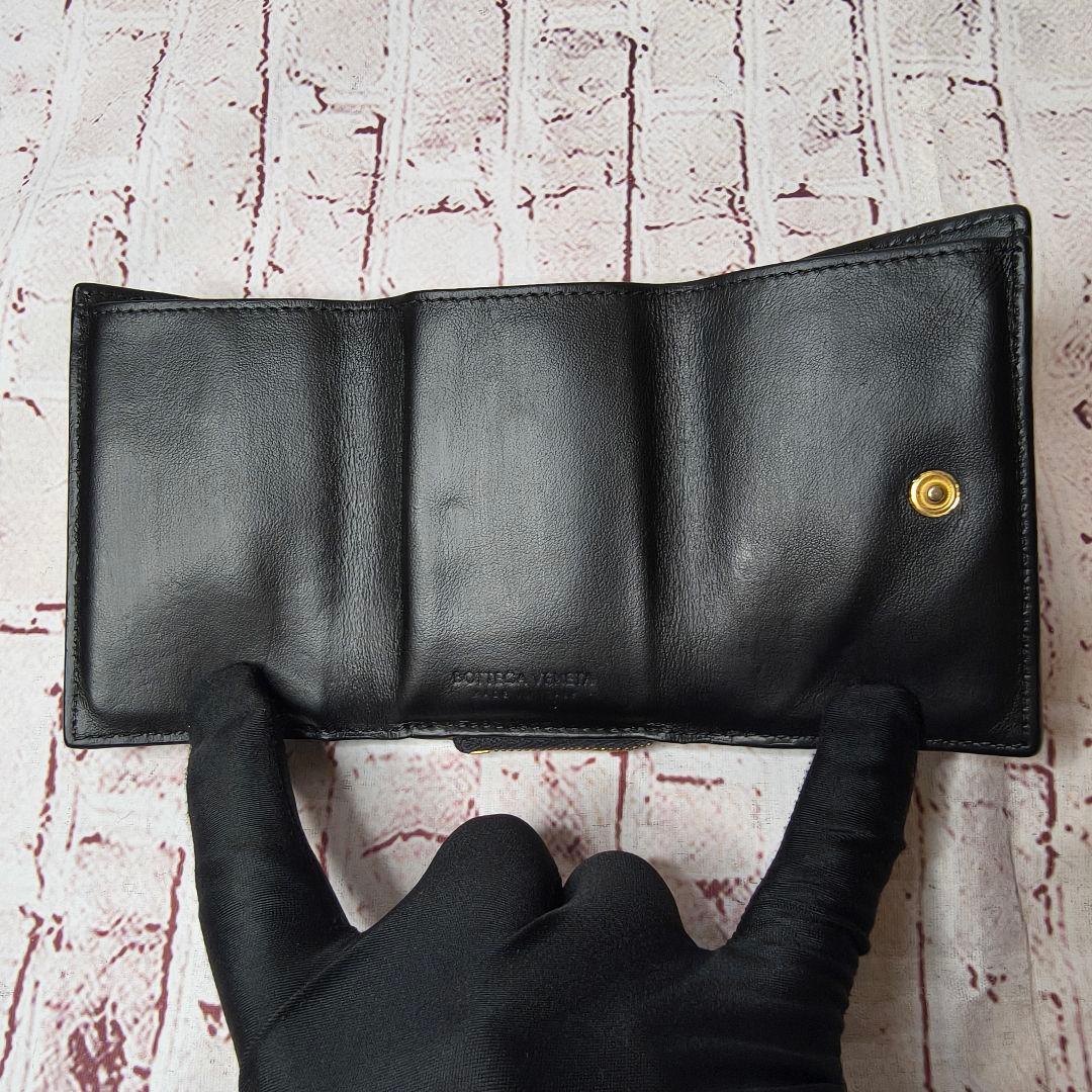 【現行／美品】ボッテガヴェネタ 三つ折り財布 タイニー イントレ IC搭載／黒B