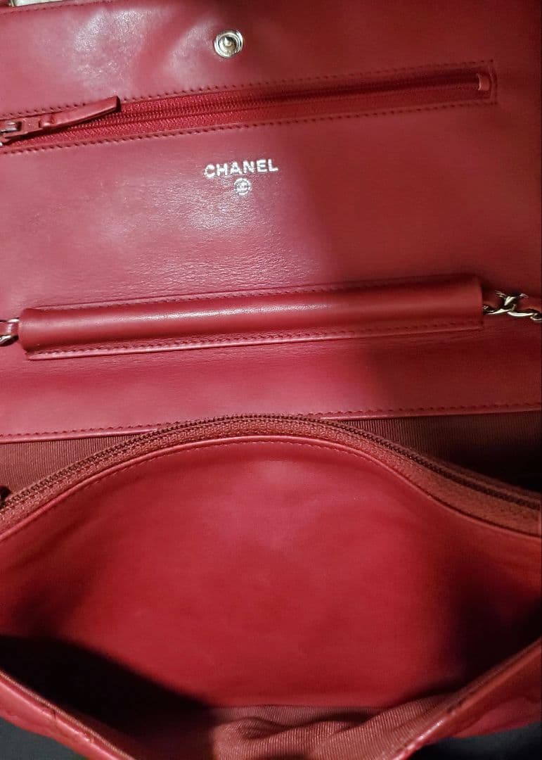【美品】CHANEL 18番台 マトラッセ SV金具 レザー チェーンウォレット