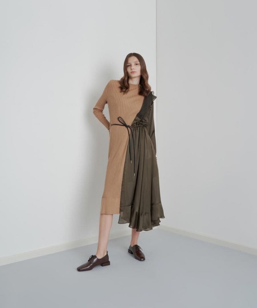 みーこsacai 20S/S アシンメトリードッキングニットワンピース