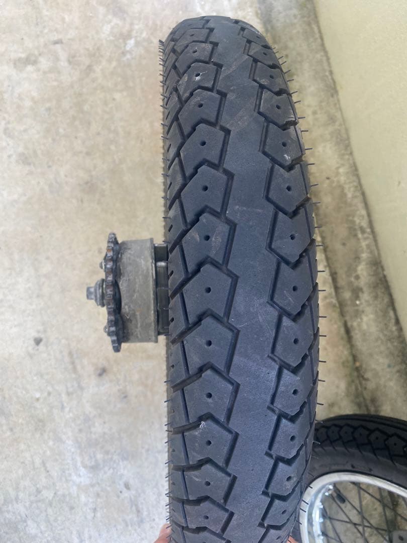 ホンダ　スーパーカブ110 14インチホイールセットのリアのみ（送料込み）