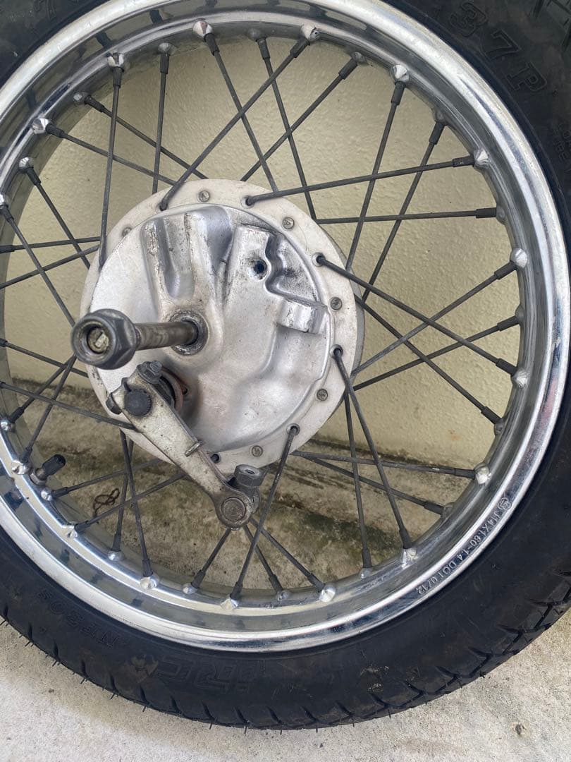 ホンダ　スーパーカブ110 14インチホイールセットのリアのみ（送料込み）