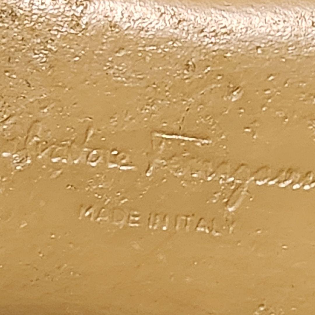 Ferragamoフェラガモ　 黒 リボン付きフラットシューズ　バレリーナ