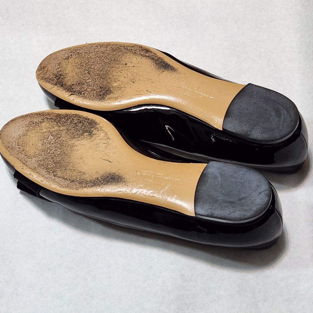 Ferragamoフェラガモ　 黒 リボン付きフラットシューズ　バレリーナ
