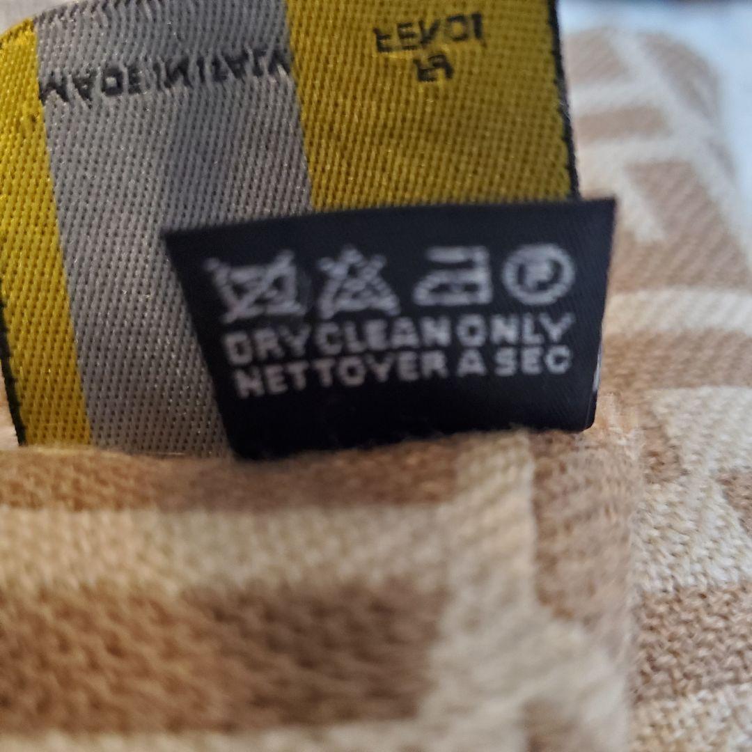 美品 Fendi ロゴパターン ウール　マフラー　フェンディ　総柄　ズッカ