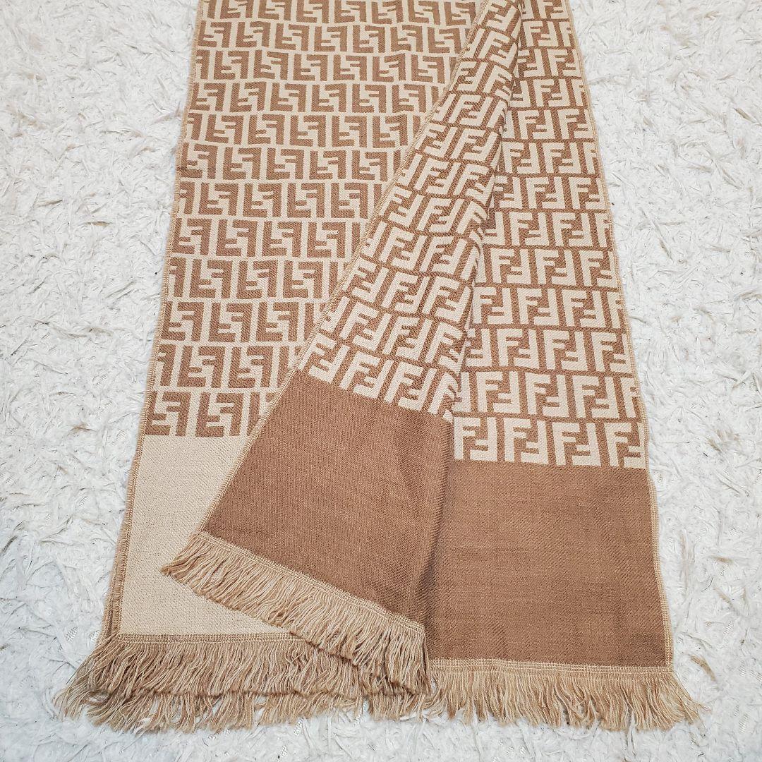 美品 Fendi ロゴパターン ウール　マフラー　フェンディ　総柄　ズッカ