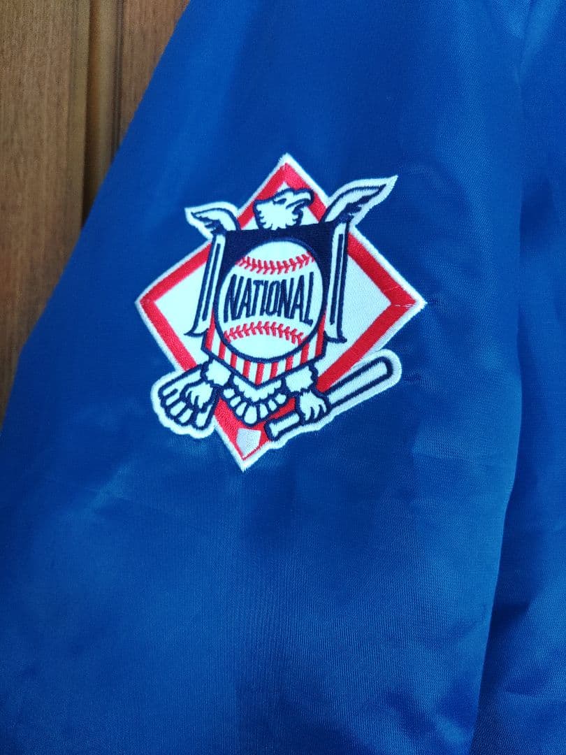 4月15日限定特価！ロサンゼルス・ドジャーススタジャン