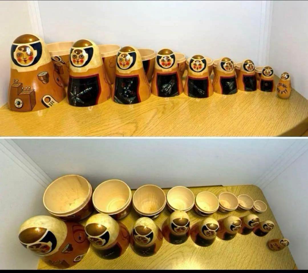 ロシア　ヴィンテージ アーティスト　宇宙モチーフの大きなマトリョーシカ9組