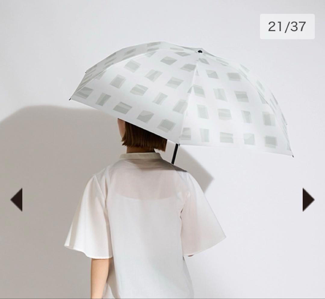 サンバリア100 3段折りたたみ傘　人気キューブ柄　グレー色