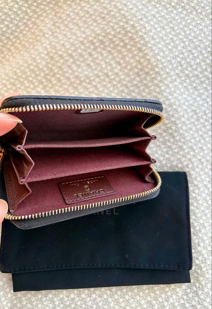 CHANEL クラシック ジップ パース