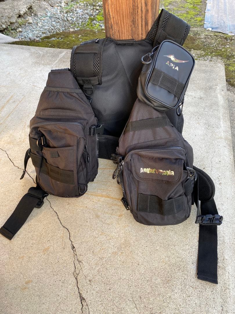 Angler's Utopiaフローティングベスト　ブラック　APIA