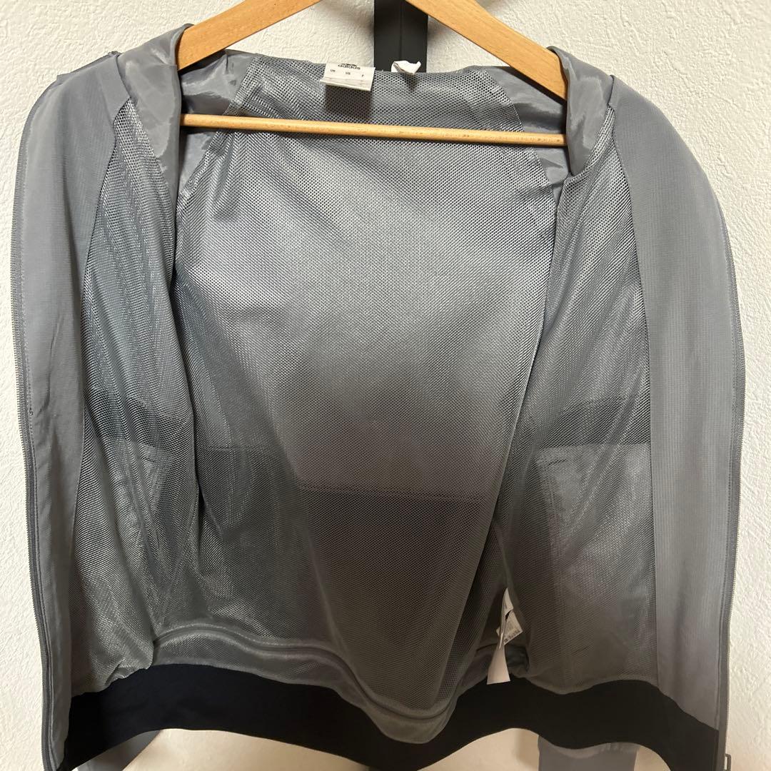 マンチェスター・ユナイテッド　フード付きジャケット　xs