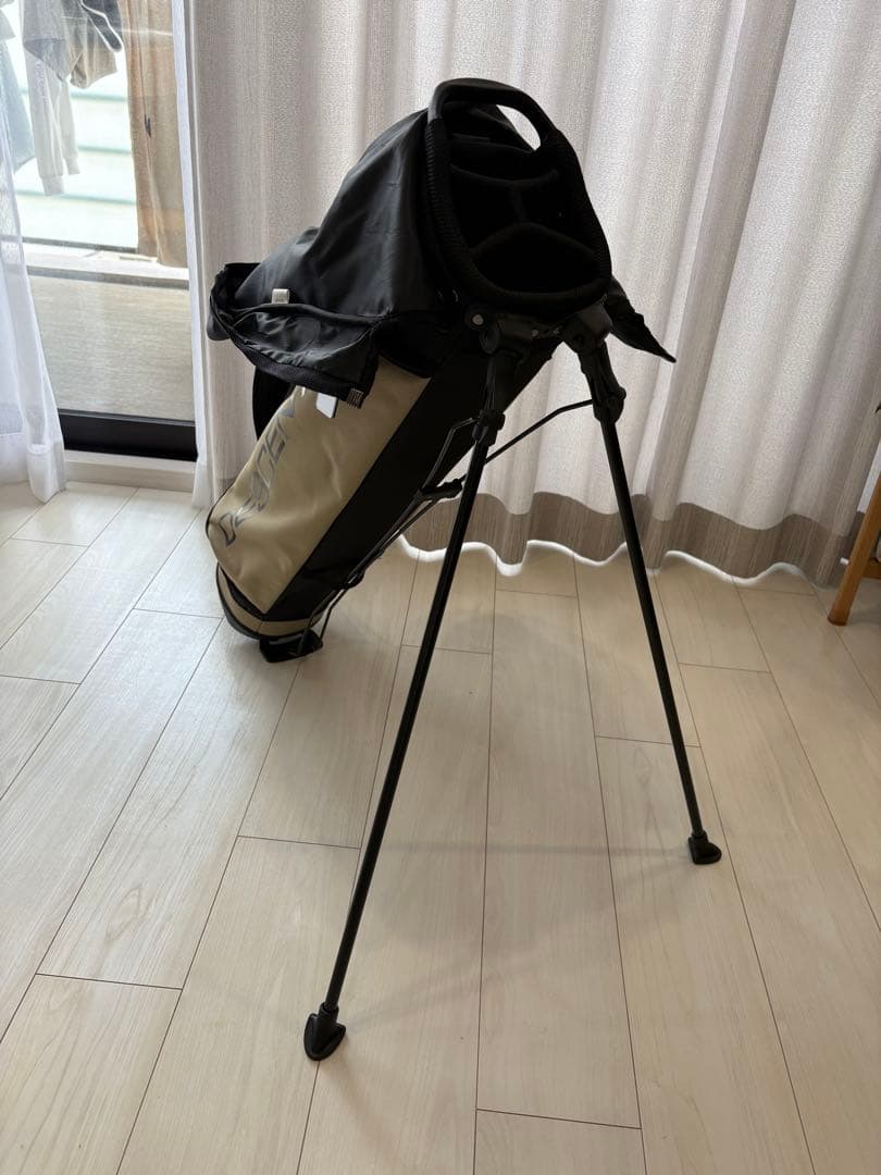 デサントキャディバッグDQBVJJ05 軽量 コンパクト スタンド