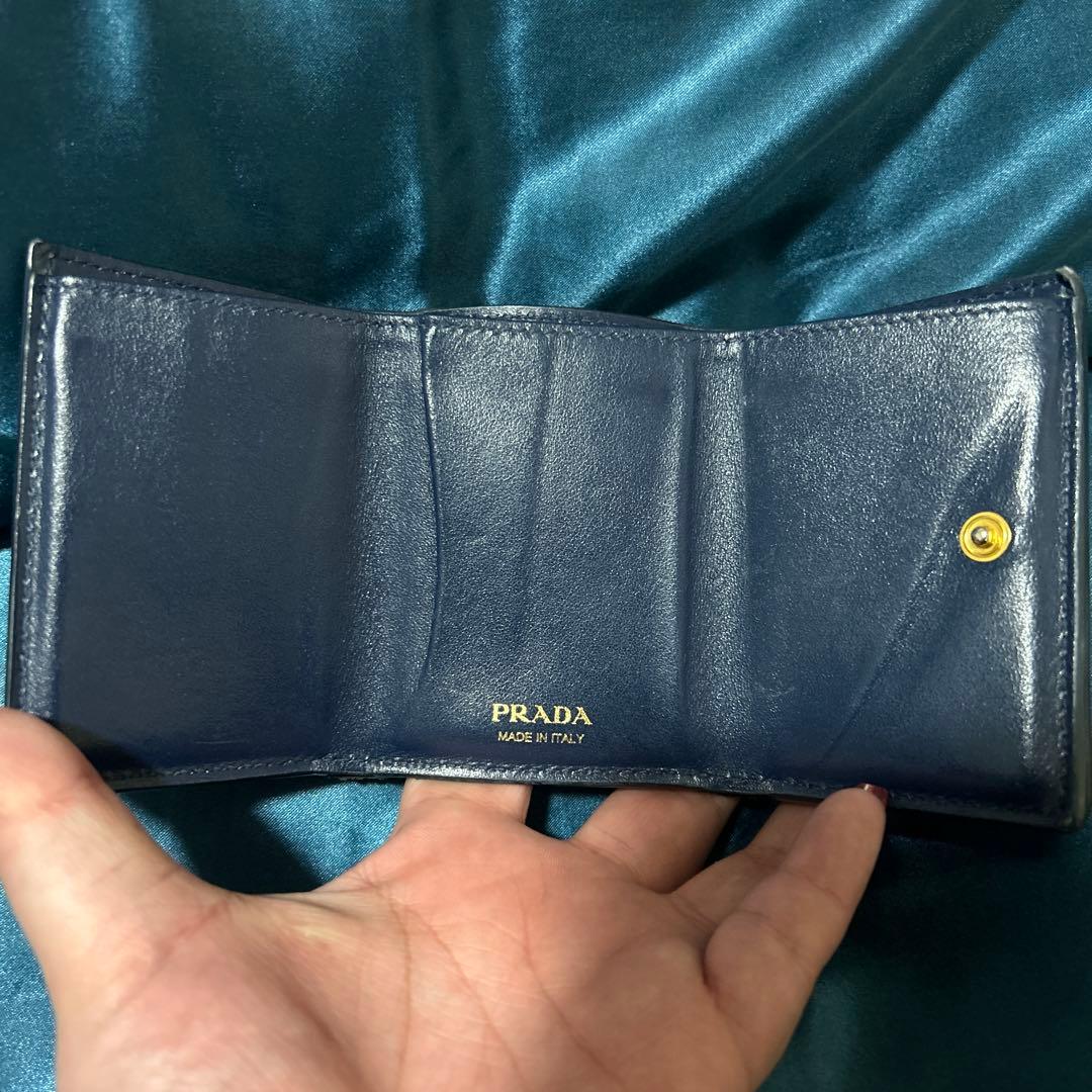 PRADA 三つ折り財布 レター型 ヴィッテロムーヴ ロゴ金具 ミニ 正規品
