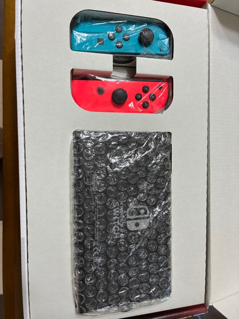 Nintendo Switch 本体 (ニンテンドースイッチ)