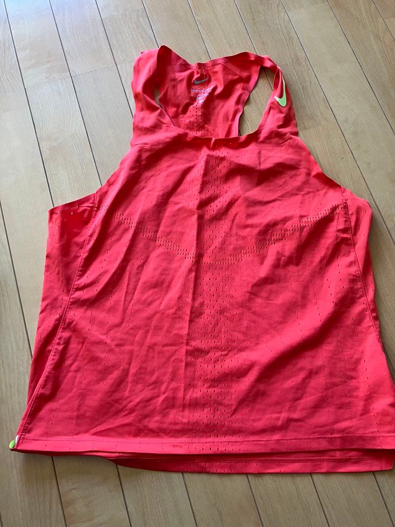 Nikeエアロスイフト シングレット