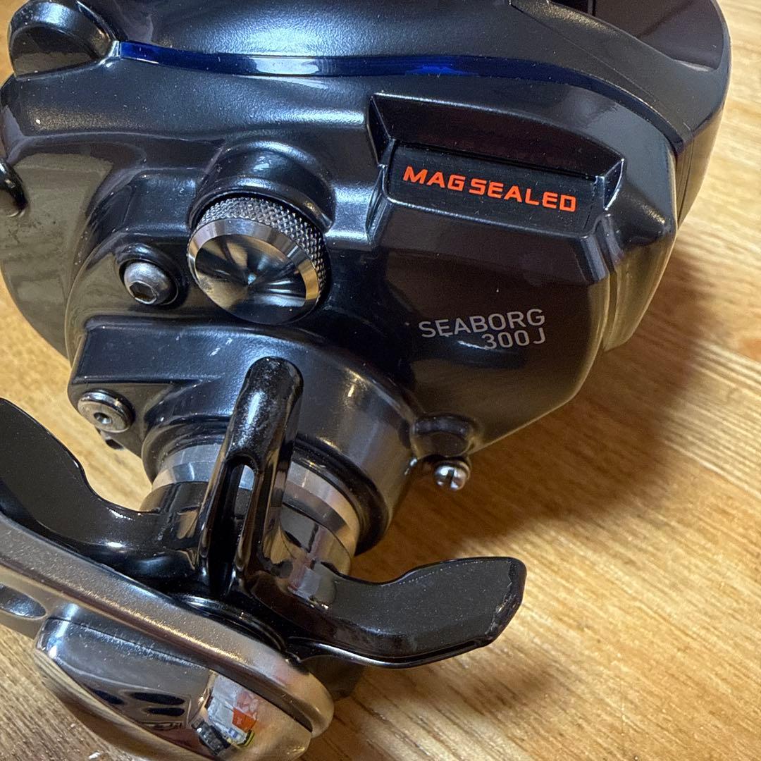 電動リールDAIWA(SEABORG300J)、竿DAIWA(潮流)2点セット