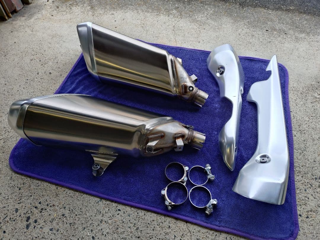 gsx1300rハヤブサ3型　純正マフラー