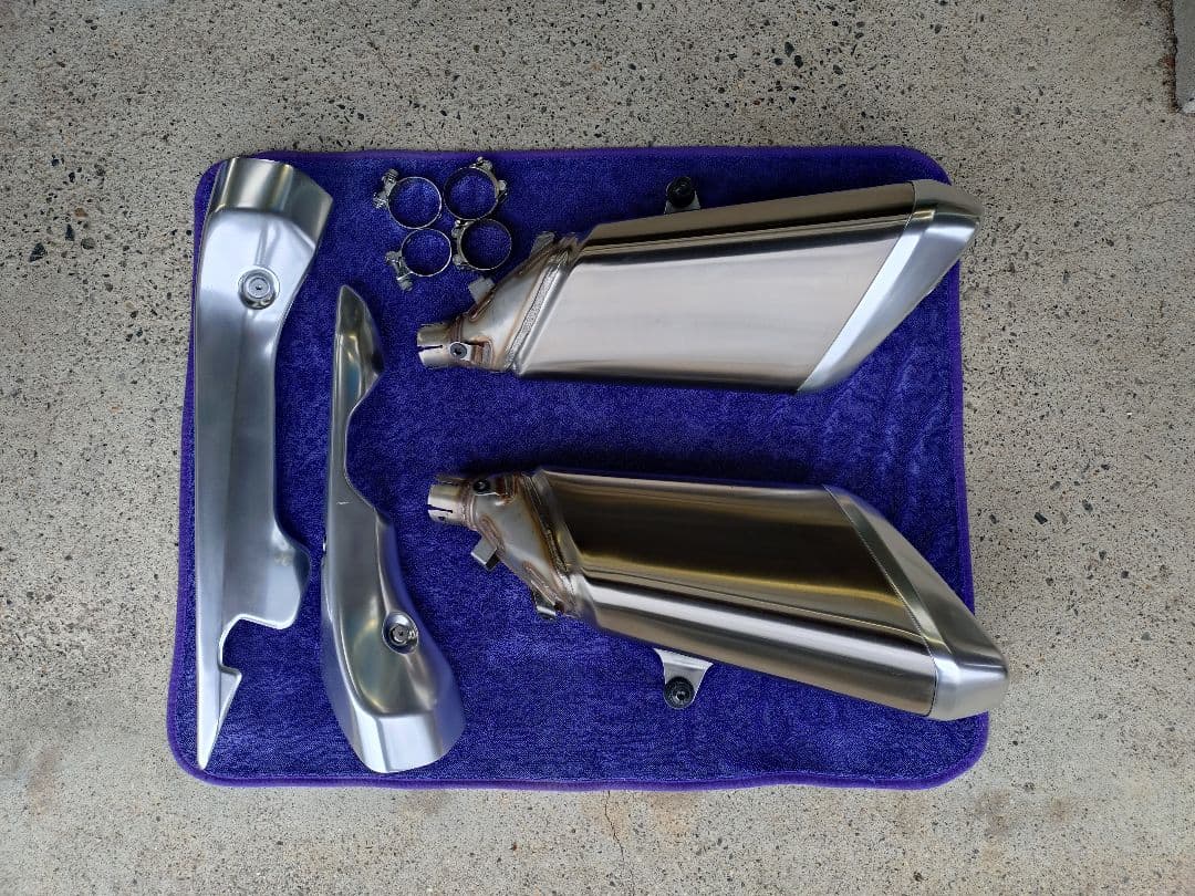 gsx1300rハヤブサ3型　純正マフラー