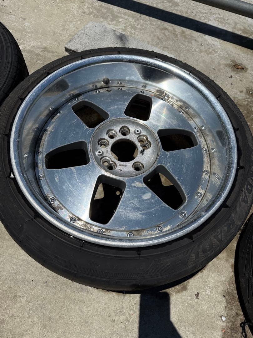 ビエナクライス　18インチ　10j +37 2本