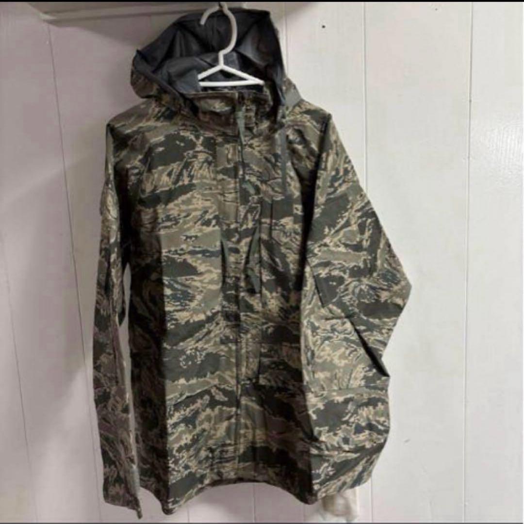 新品　未使用品　米軍実物　ABU GORE−TEX ジャケット　MEDIUM